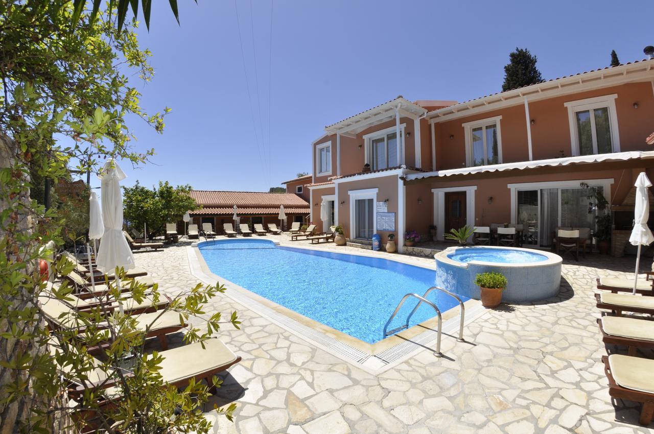 Inn Angels Pool And 2*